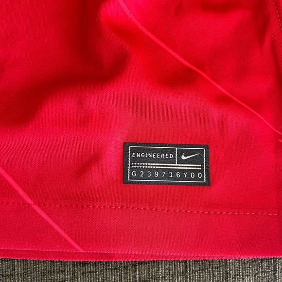 Nike Authentic Liverpool FC 2021 Soccer DB2560-688 Jersey Men’s Sz: Medium - Picture 8 of 9